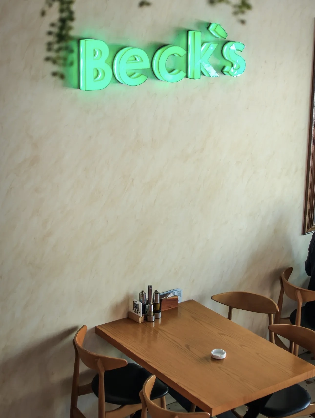 Becks neon sign
